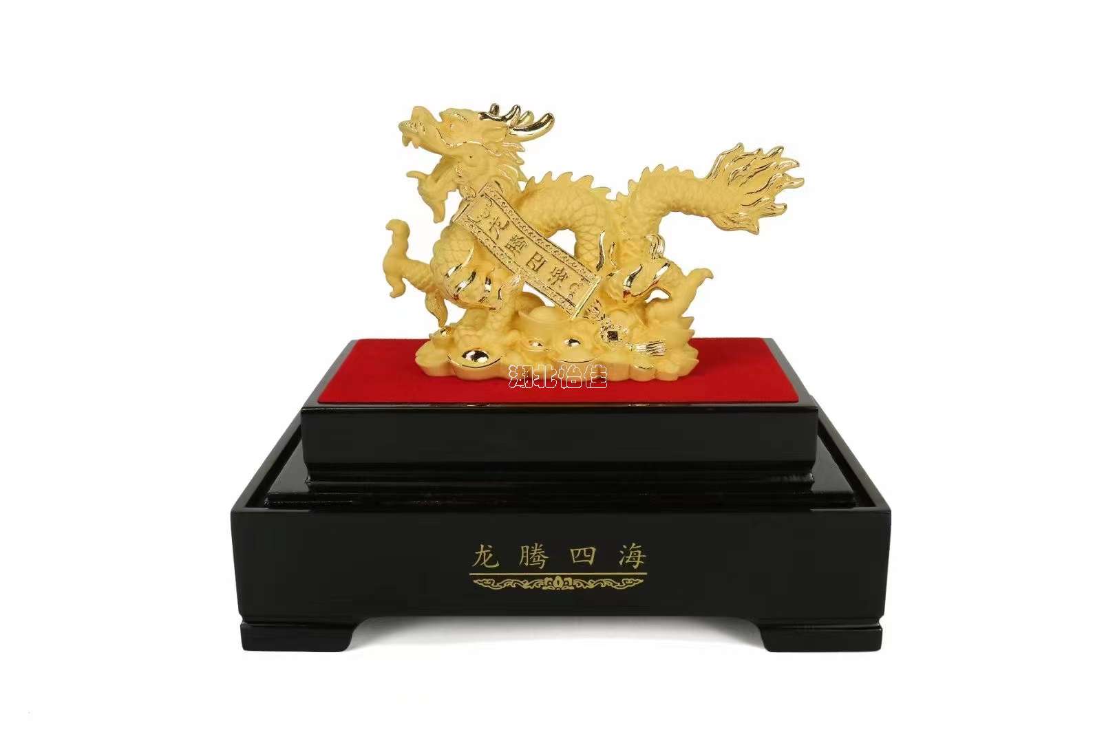 绒沙金摆件