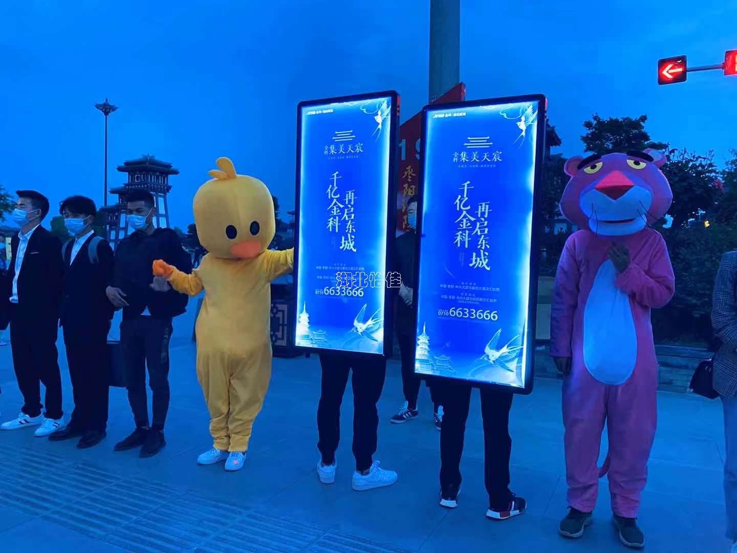 LED背包灯箱